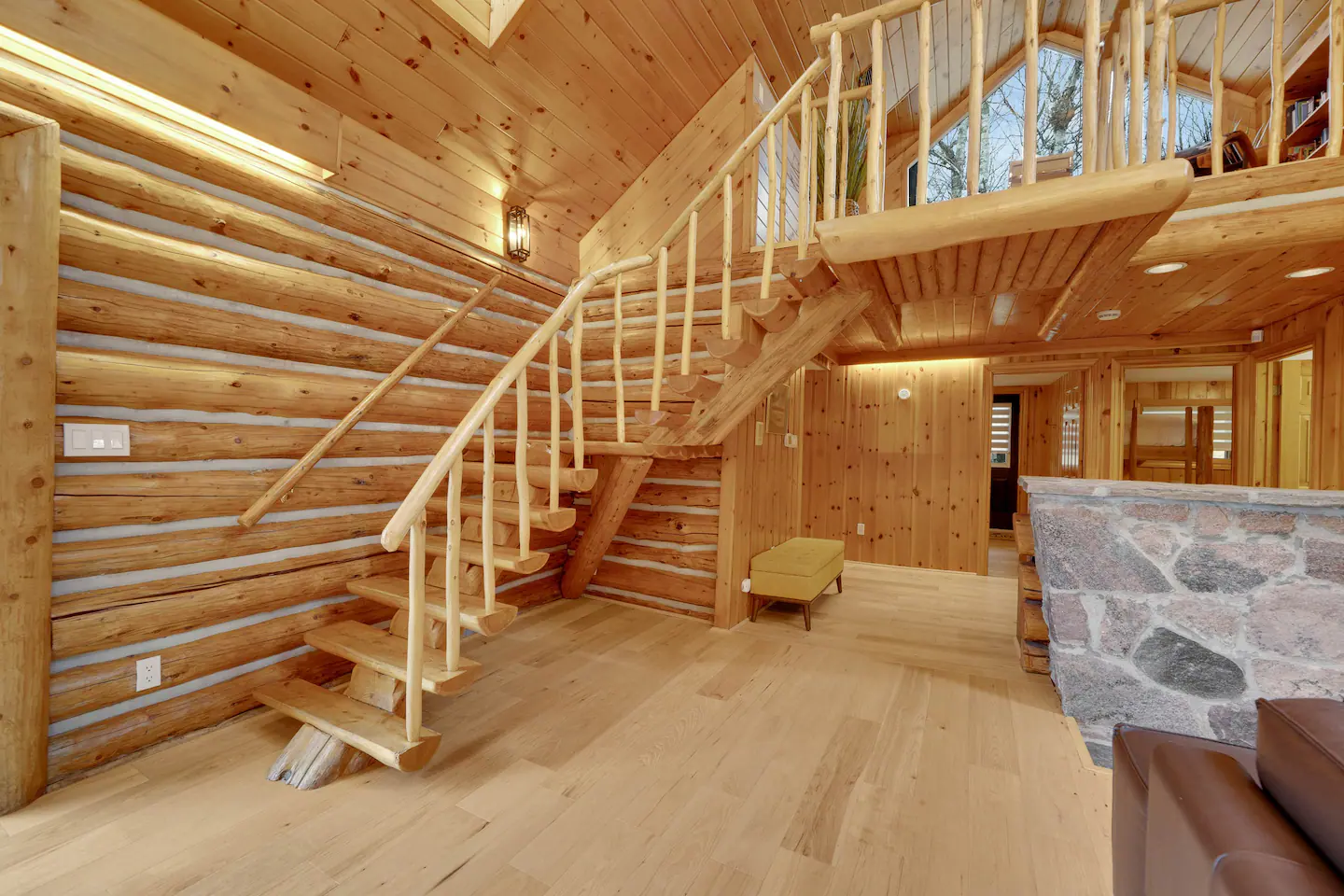 Luxurious Log Cabin With A Private Beach Area - Lost Lake Resort ...